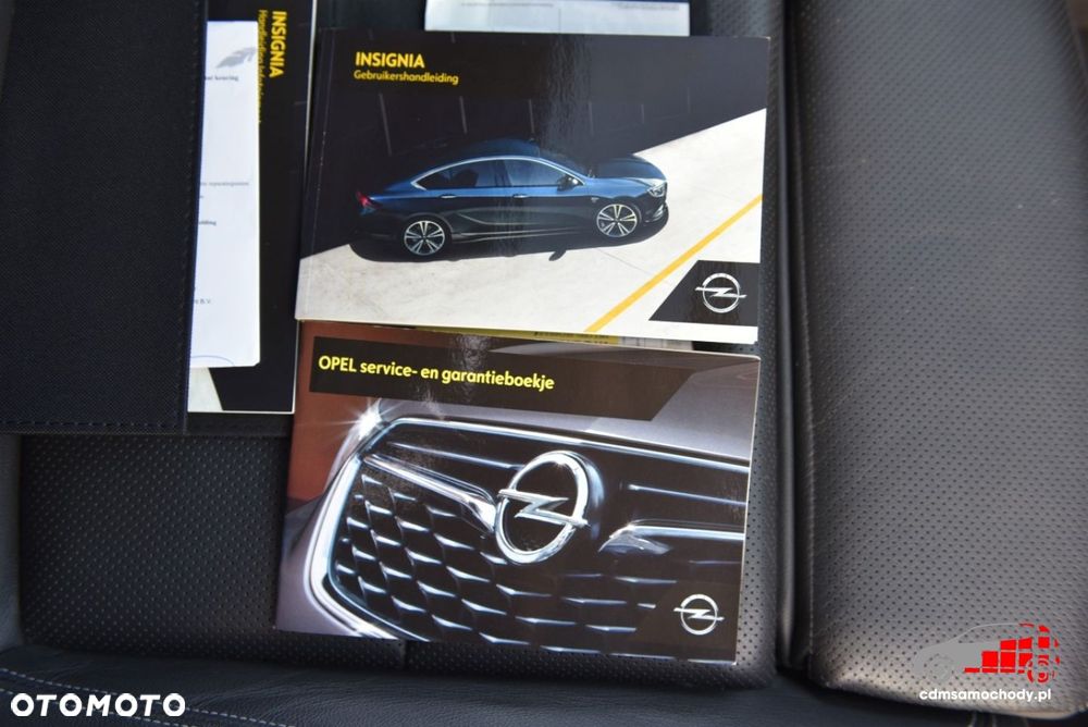 Opel Insignia - 32