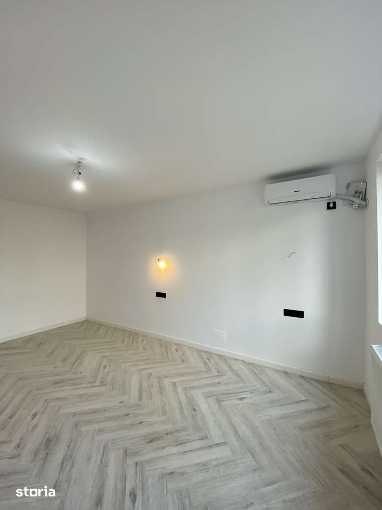 Garsoniera 35m2 Bloc Monolit Anvelopat Fara Bulina - Imagine principală: 5/18