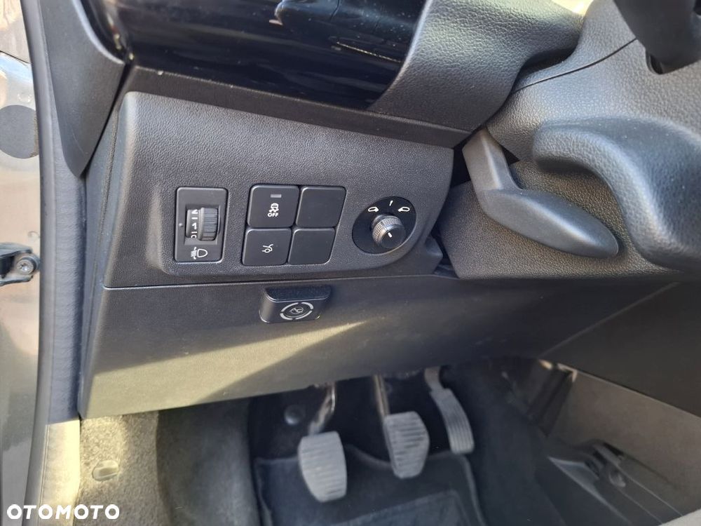 Peugeot 301 1.6 VTi Active EU6 - 3