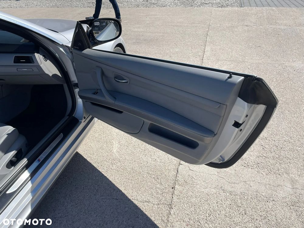 BMW Seria 3 335i - 18