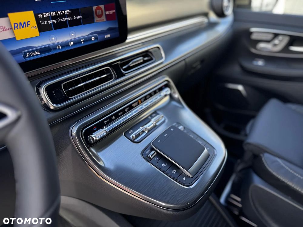 Mercedes-Benz Klasa V 300 d 4-Matic 9G-Tronic Exclusive (d³ugi) - 11