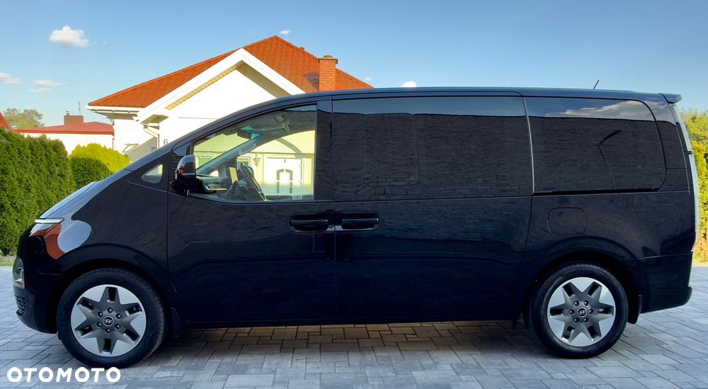 Hyundai Staria 1.6 T-GDI HEV Smart VIP - 6