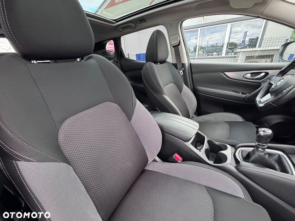 Nissan Qashqai 1.3 DIG-T N-Connecta - 27