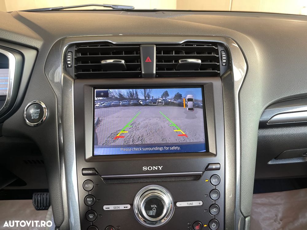 Ford Mondeo 2.0 HEV Titanium - 13