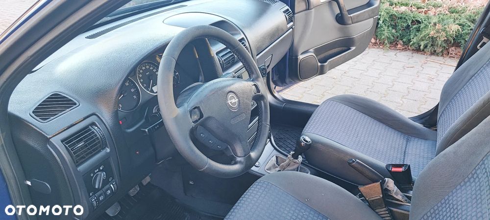 Opel Astra 1.6 GL / Club - 15