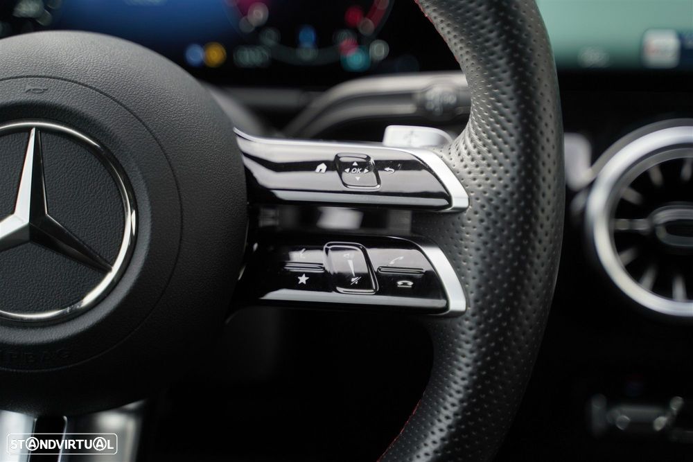 Mercedes-Benz GLA 180 d AMG Line - 22