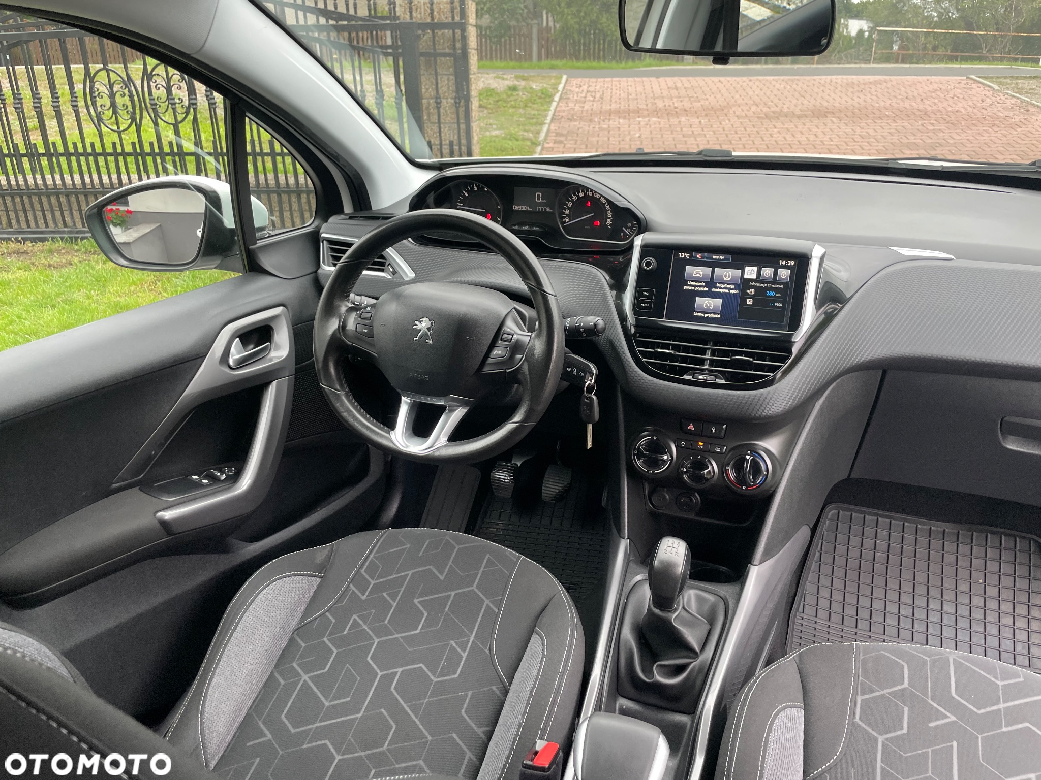 Peugeot 2008 1.2 Pure Tech Style - 11