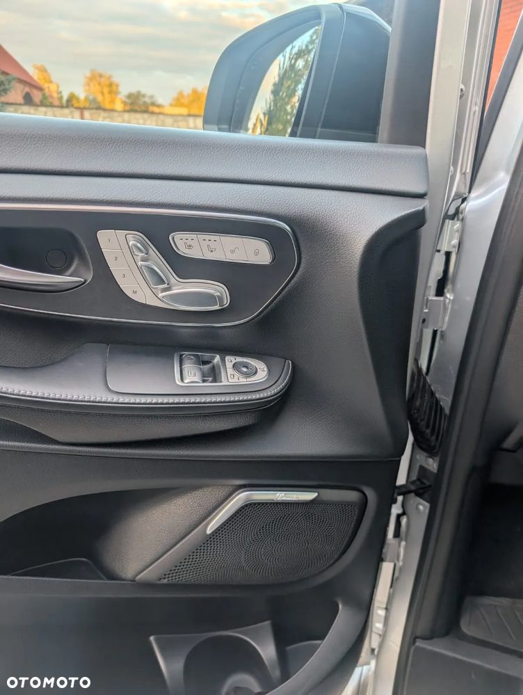 Mercedes-Benz Klasa V 300 d 4-Matic Avantgarde 9G-Tronic (ekstra d³) - 9