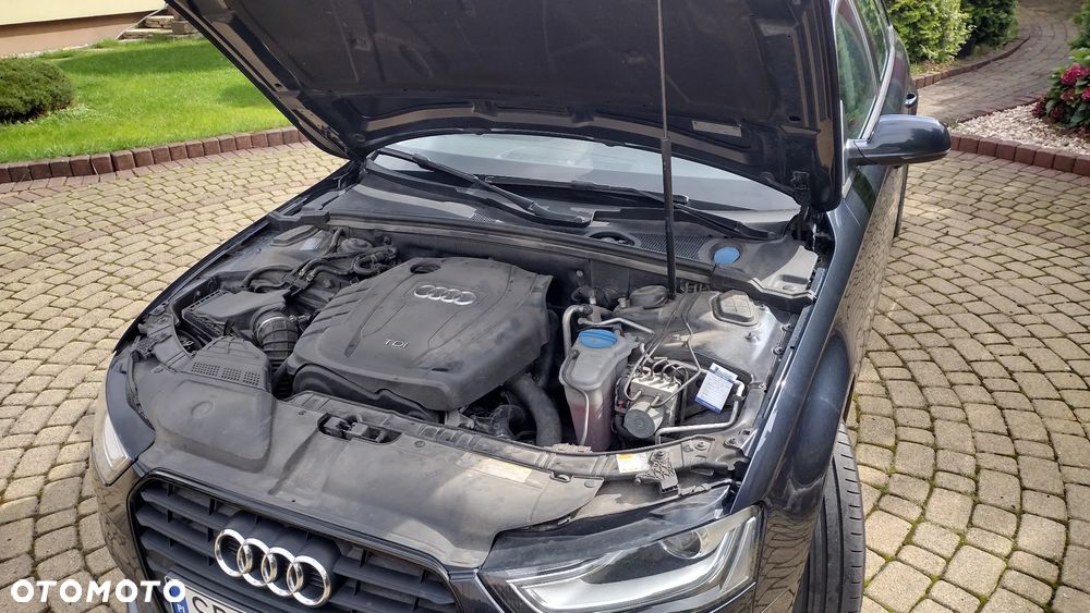 Audi A4 Avant 2.0 TDI Limited Edition - 4