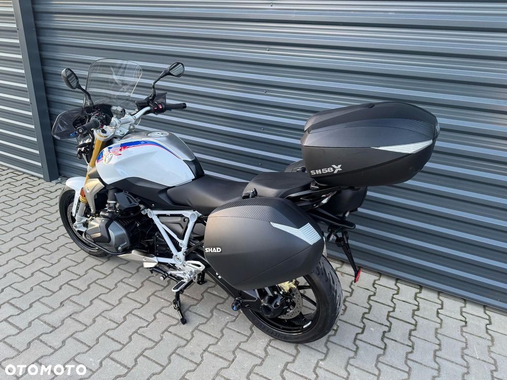BMW R - 6