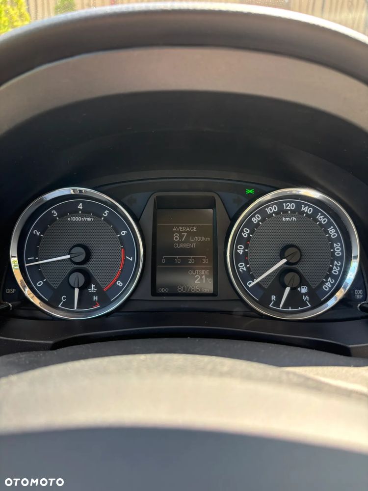 Toyota Corolla 1.6 Premium + - 9