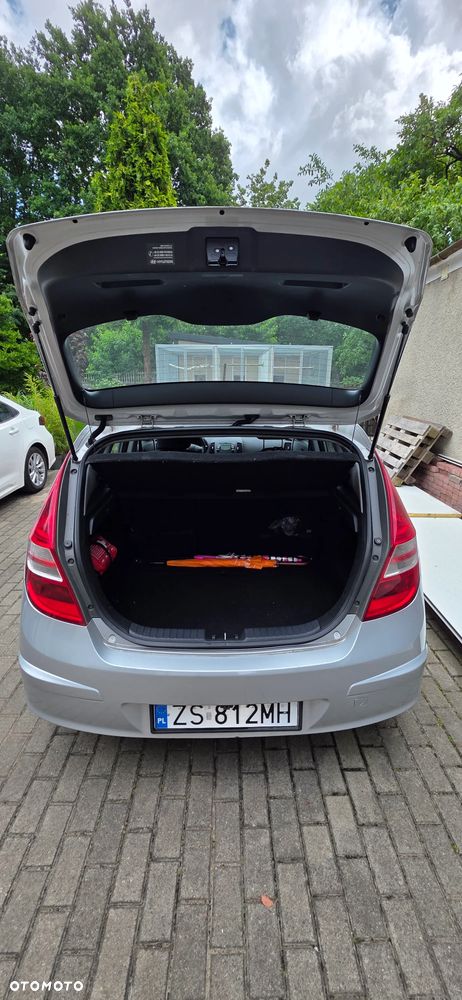 Hyundai i30 1.4 Base + - 5