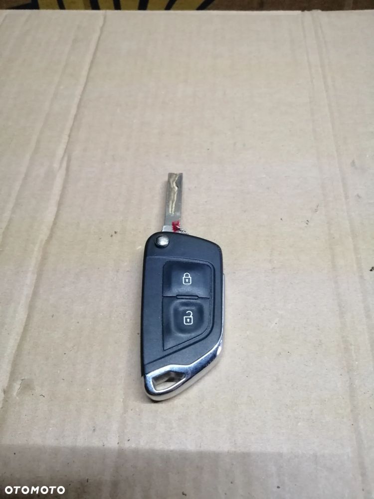 Citroen Peugeot 1.4 HDi 8HR 8HZ zestaw startowy komputer Bosch 0281017336 9677030080 BSM BSi stacyjka klucze licznik i inne - 16