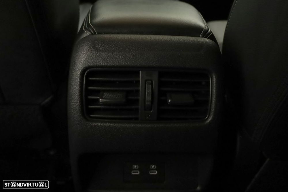 Nissan Qashqai 1.3 DIG-T N-Connecta LED - 23