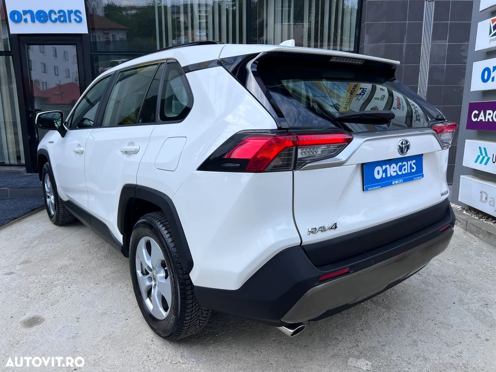 Toyota RAV4 - 5