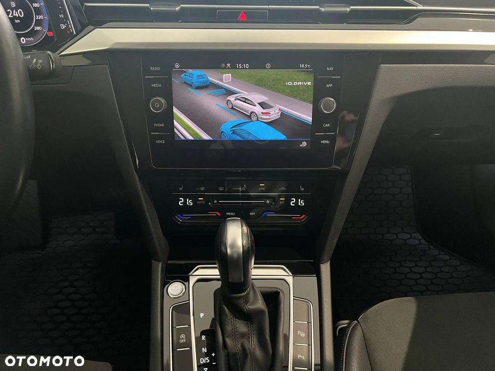 Volkswagen Arteon 2.0 TSI Essence DSG - 14
