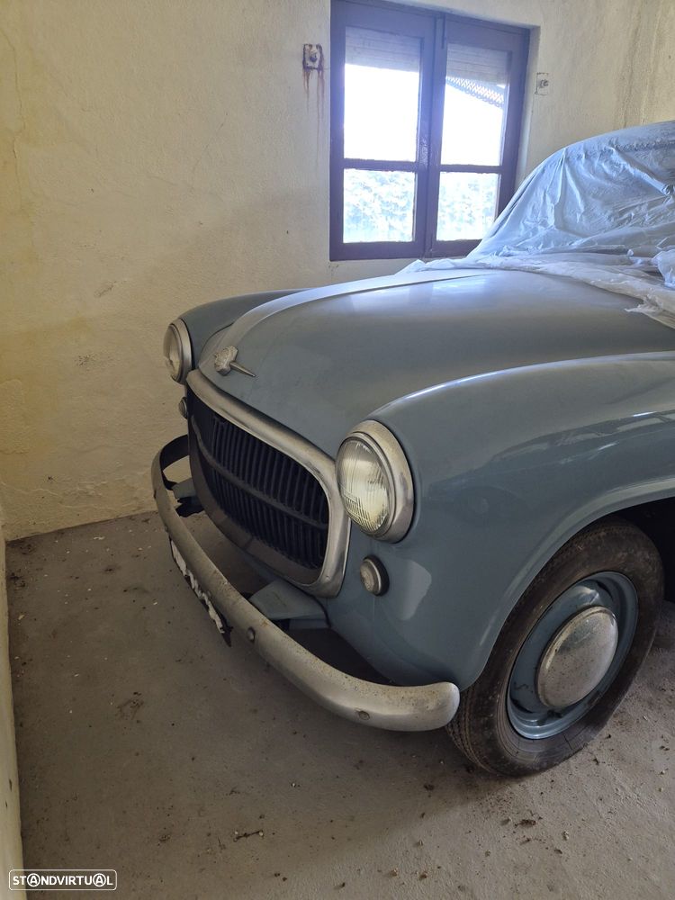 Hillman Husky - 3