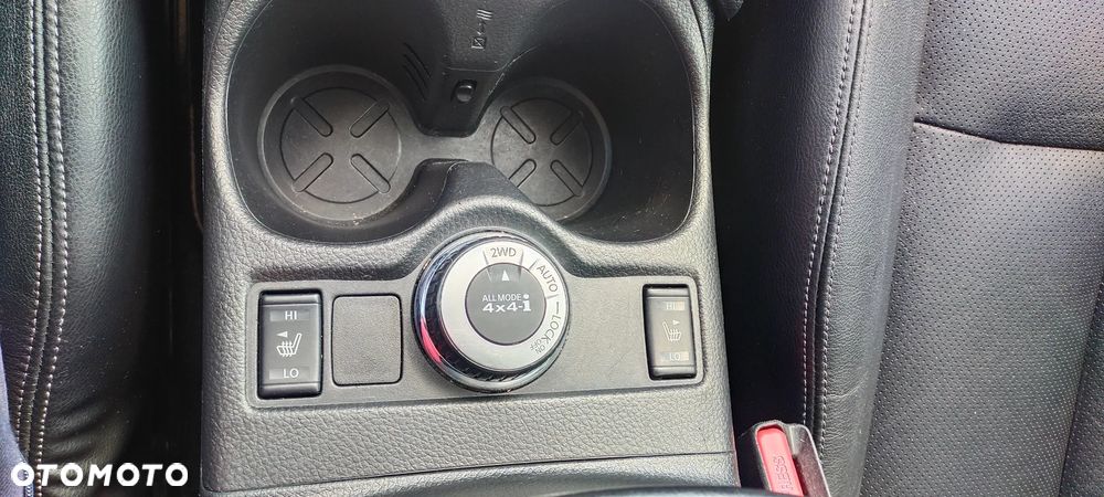 Nissan X-Trail 1.6 DCi ALL-MODE 4x4i N-Connecta - 27
