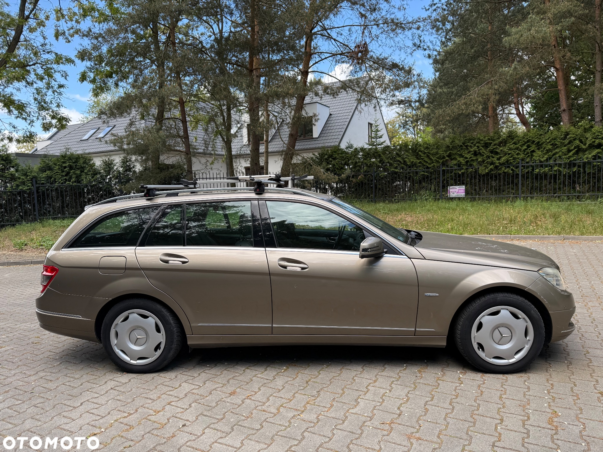 Mercedes-Benz Klasa C 220 T CDI DPF (BlueEFFICIENCY) Avantgarde - 16