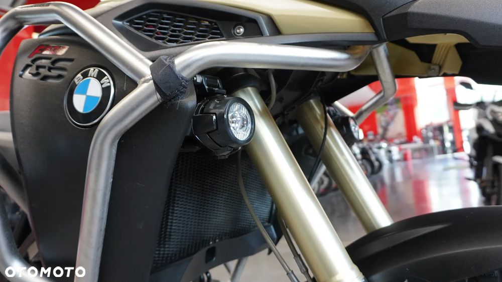 BMW F - 24