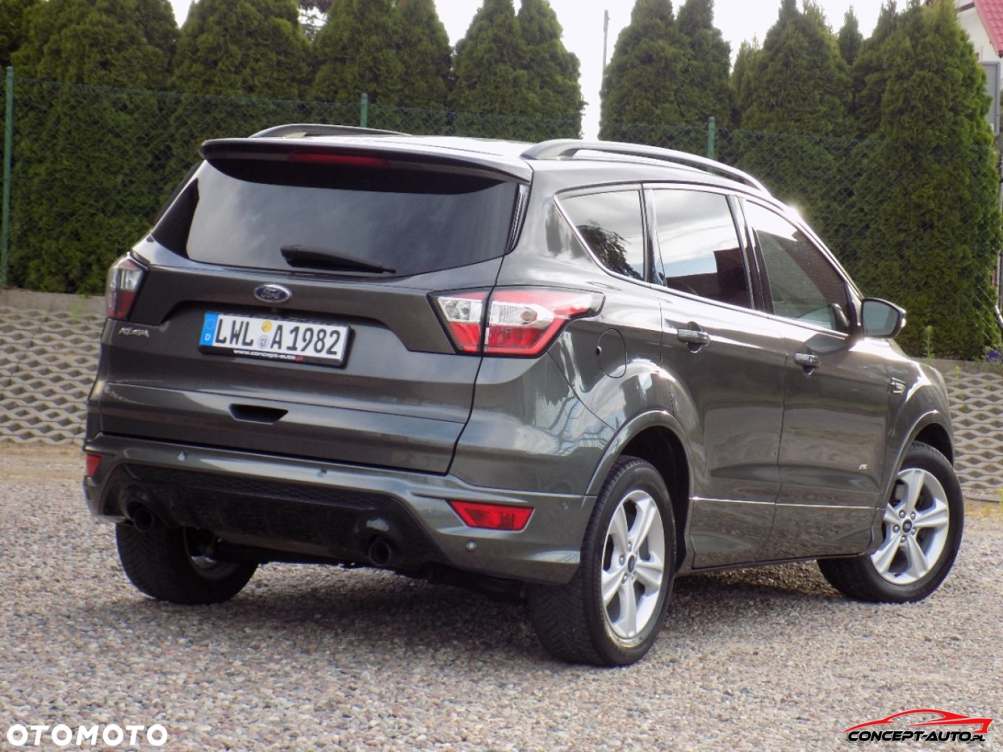 Ford Kuga - 10