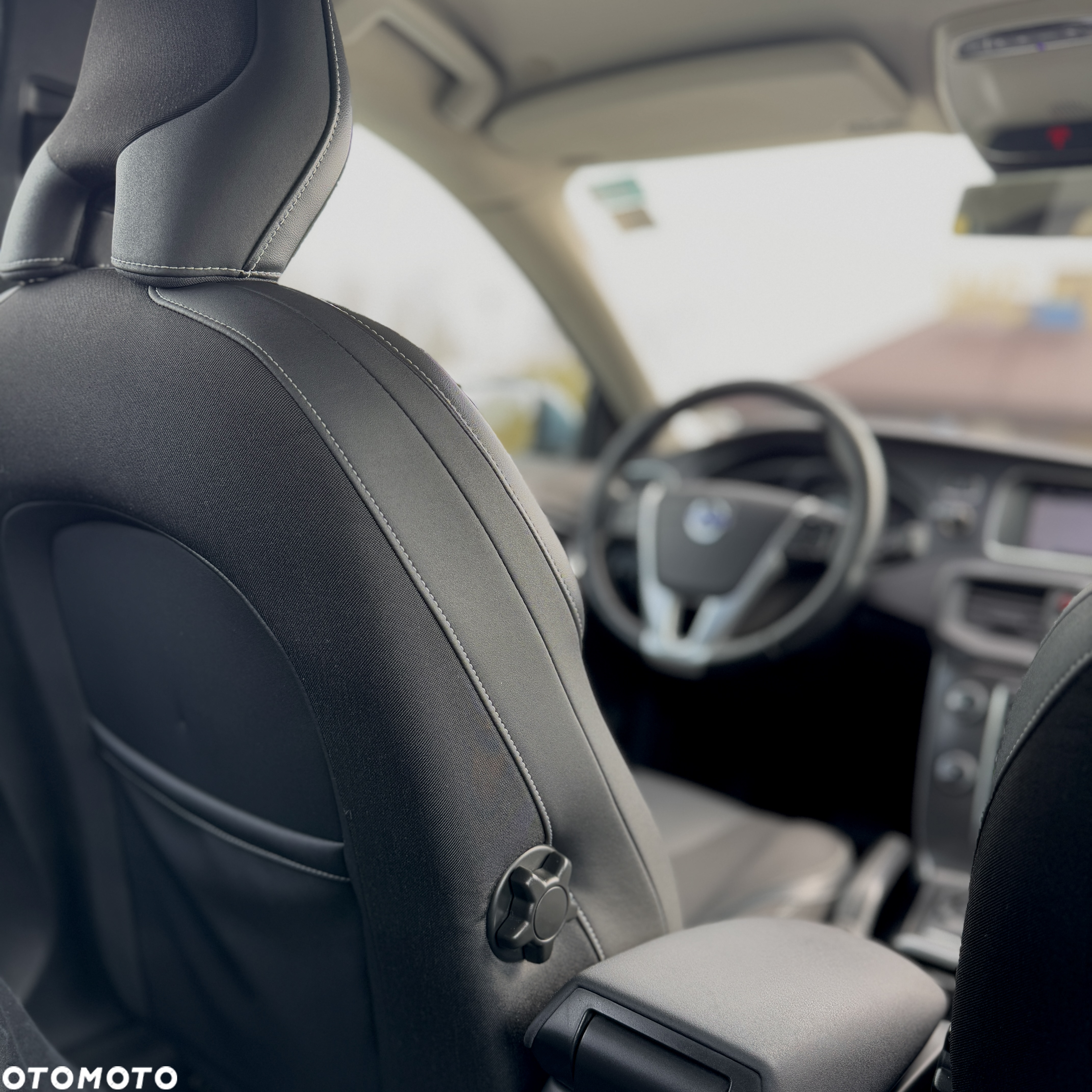 Volvo V40 D3 Geartronic Momentum - 30