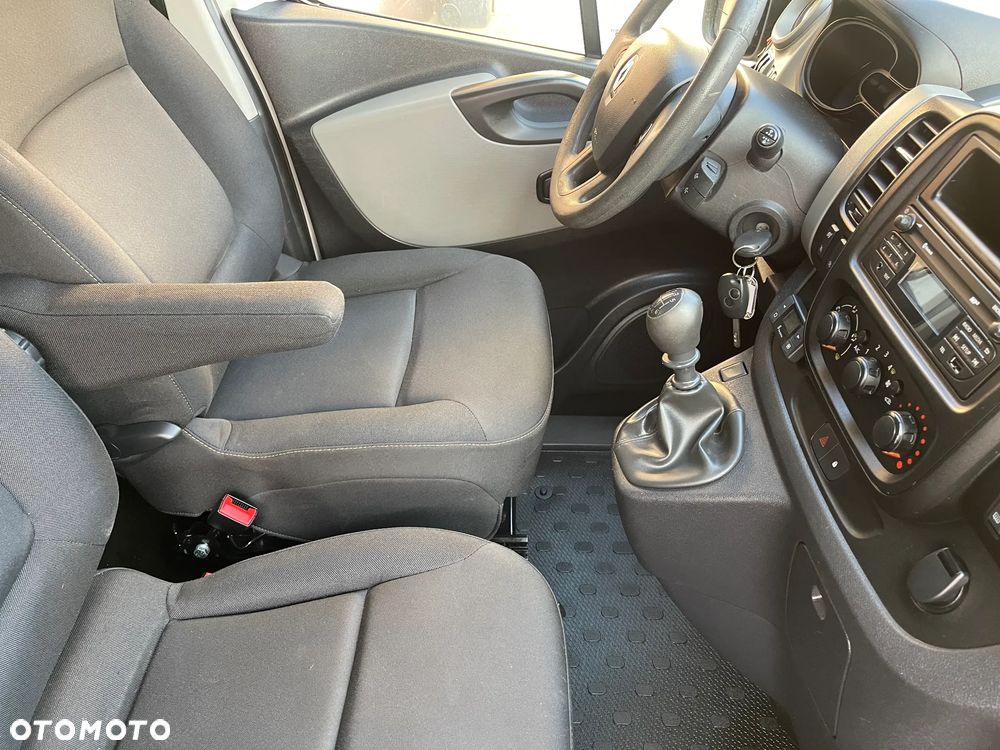 Renault Trafic Warsztat Sortimo - 32