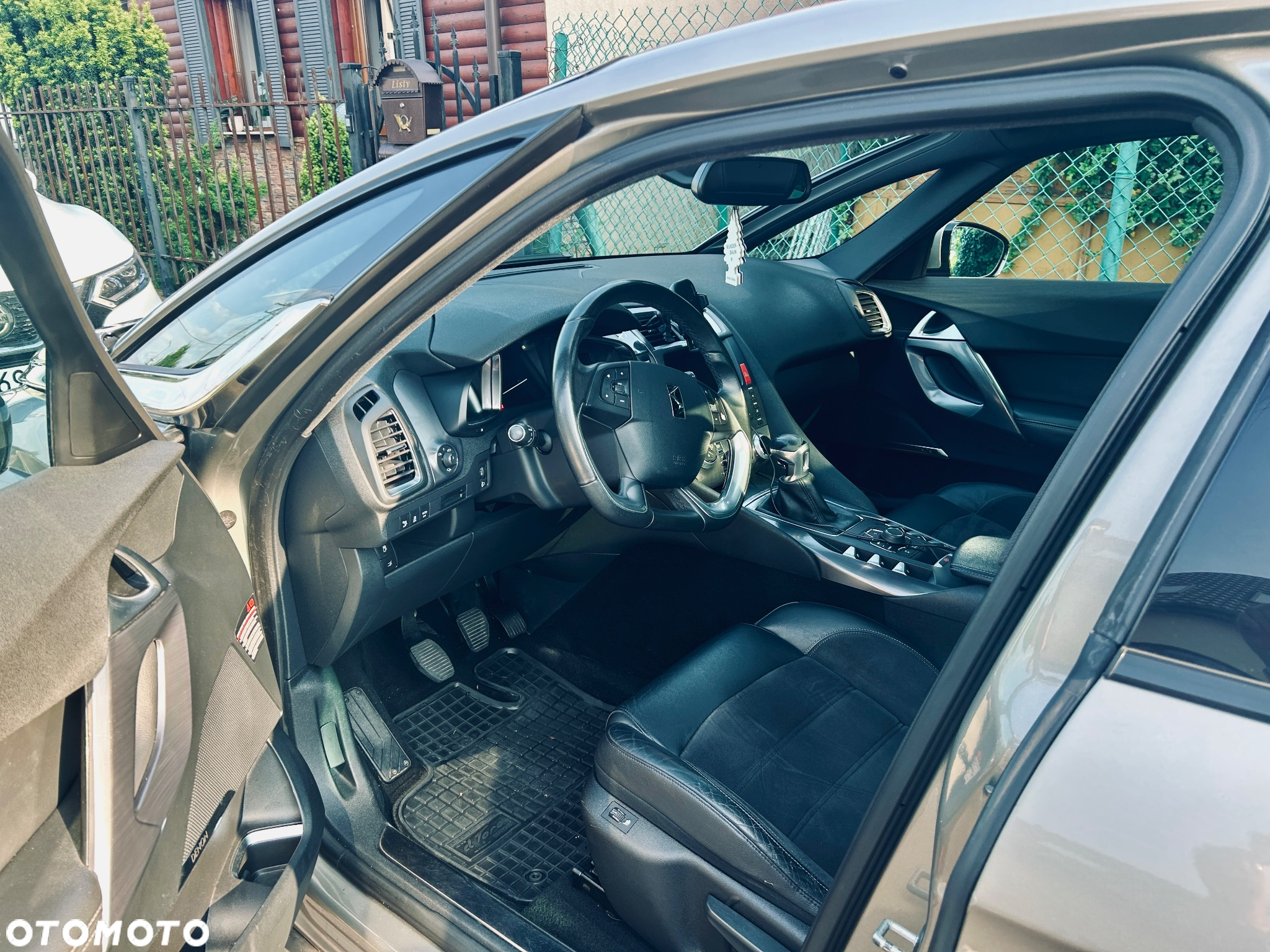 Citroën DS5 1.6 BlueHDi SoChic - 8