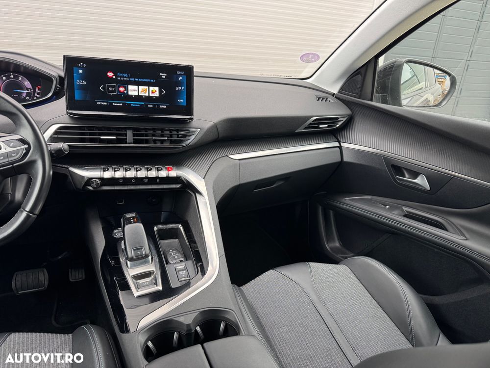 Peugeot 3008 PureTech 130 Stop & Start GPF EAT8 Allure - 16