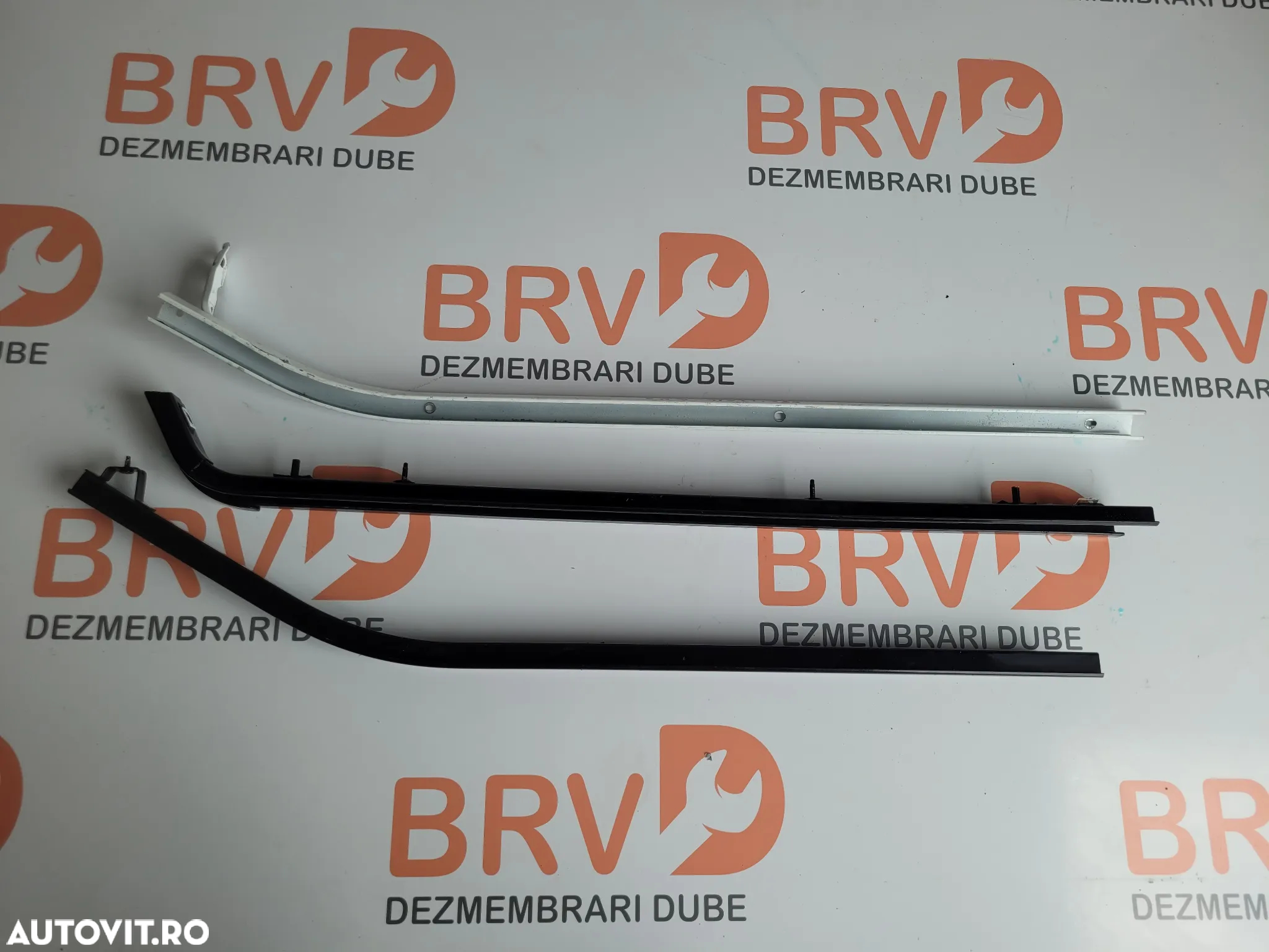 vSina usa culisanta pentru Renault Trafic / Opel Vivaro /Nissan Primastar Euro 5/Euro 6 - 2