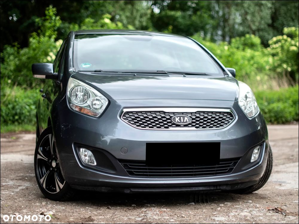 Kia Venga - 10