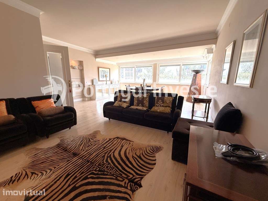 Excelente apartamento de 4 assoalhadas na Av. D. Nuno Álvares Perei... - Grande imagem: 5/26
