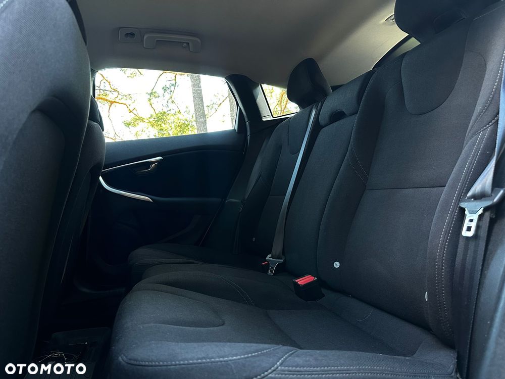 Volvo V40 D2 Kinetic - 15