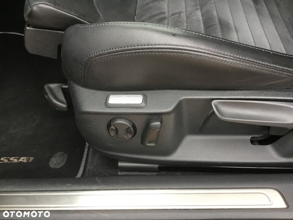 Volkswagen Passat 2.0 TDI SCR DSG Highline - 20