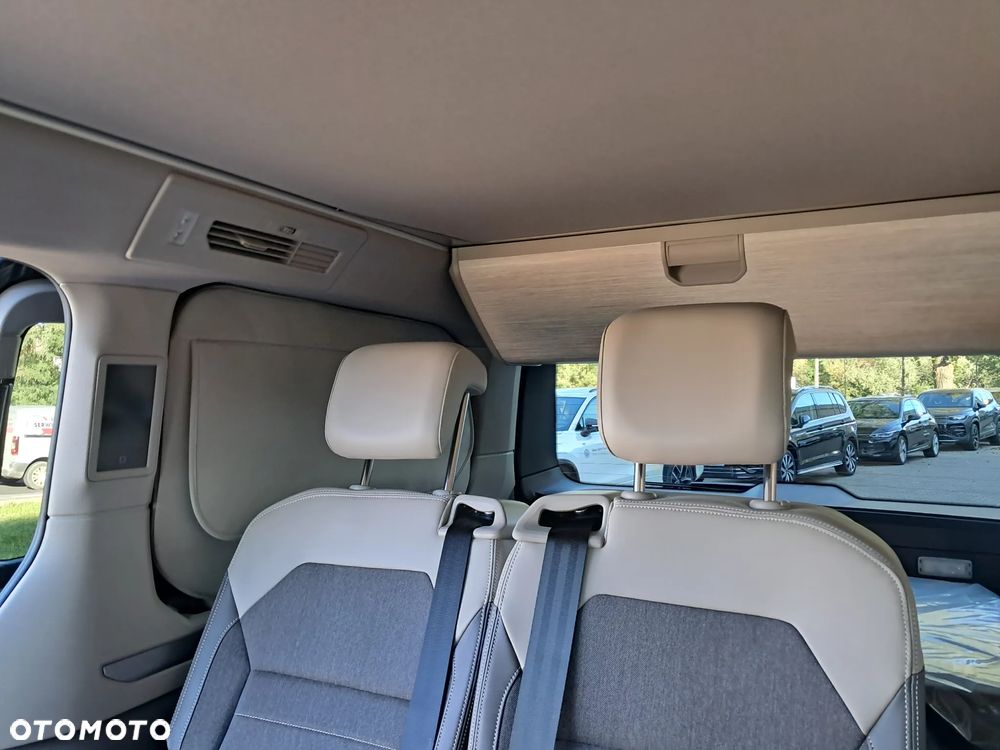 Volkswagen Multivan - 15