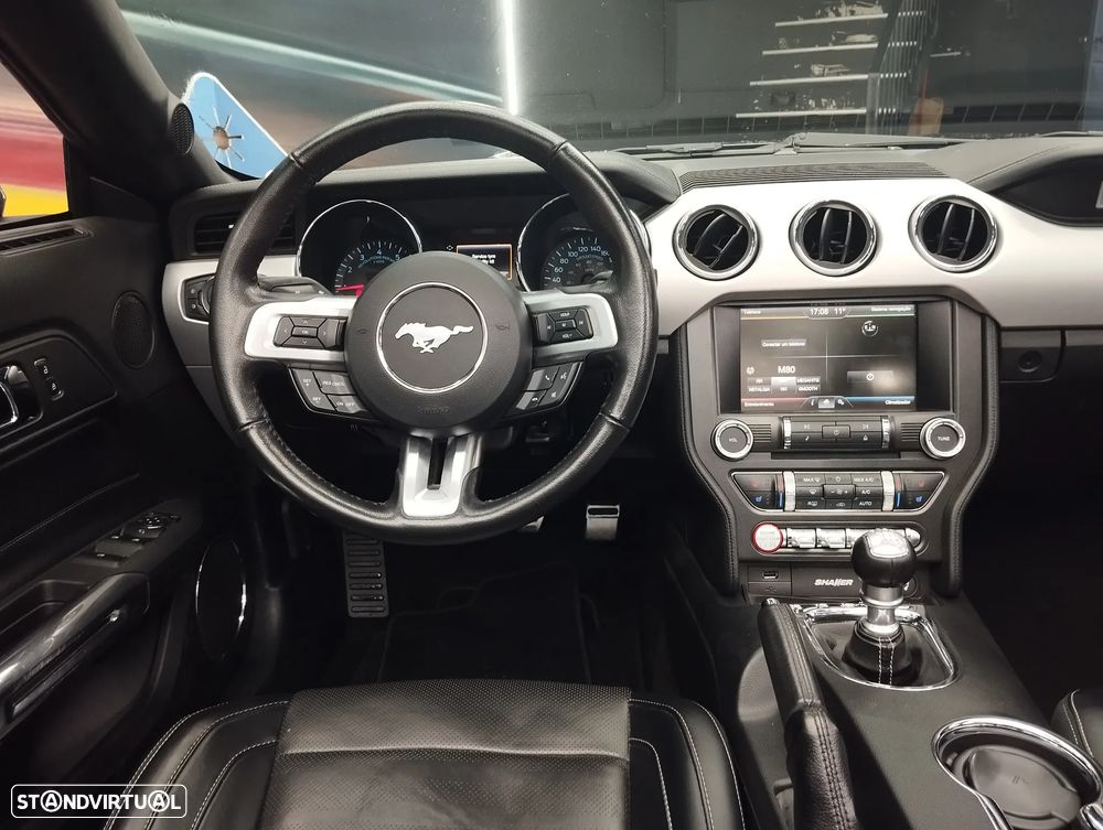 Ford Mustang 2.3i EcoBoost - 18