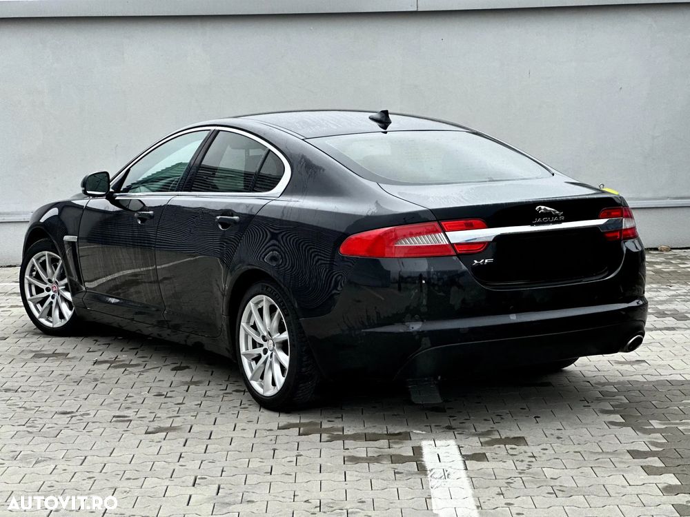 Jaguar XF 2.2D Luxury - 3