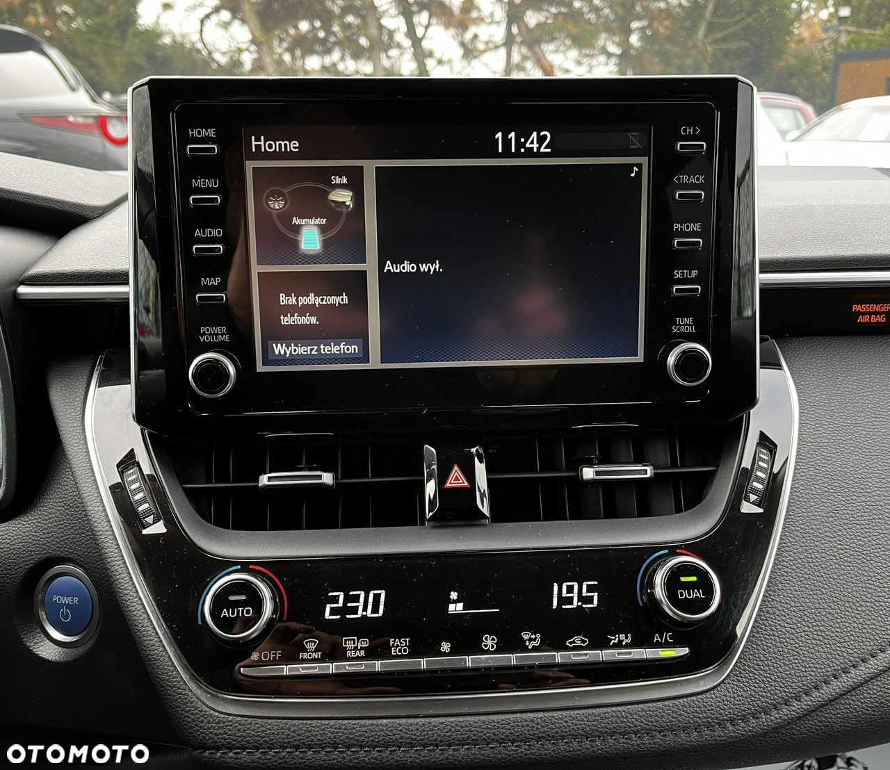 Toyota Corolla - 24