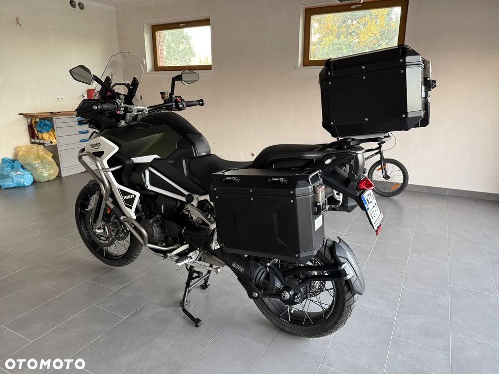 Triumph Tiger - 12
