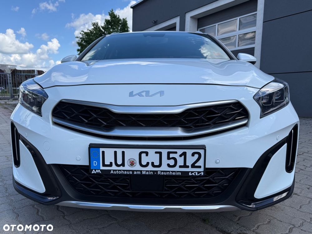 Kia XCeed 1.5 T-GDI Prestige Line DCT - 3