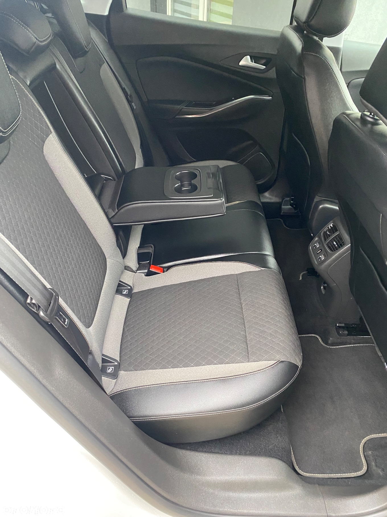 Opel Grandland X 2.0 D Start/Stop Automatik Design Line - 20