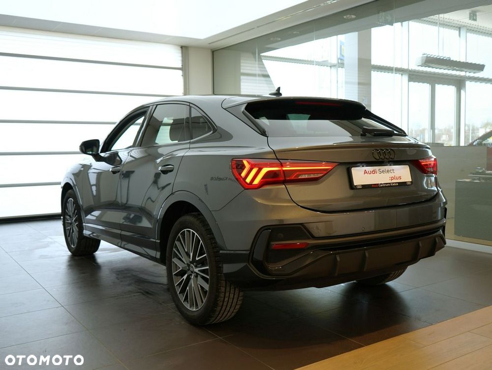 Audi Q3 Sportback - 3