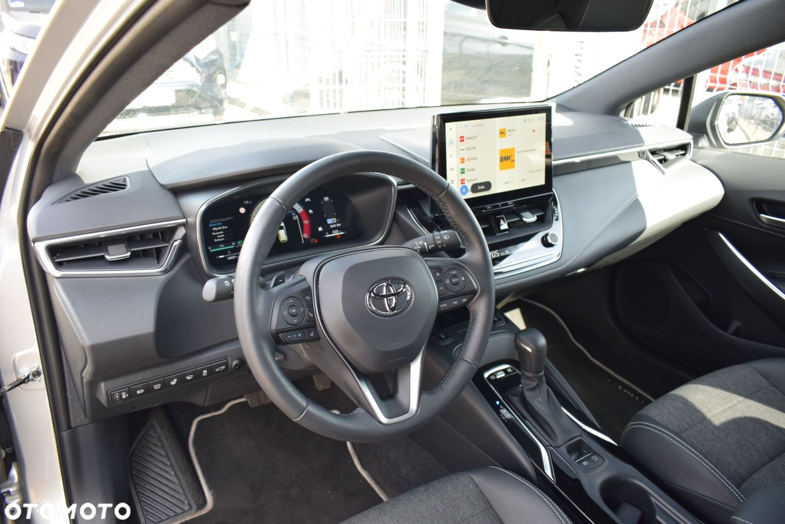 Toyota Corolla - 14