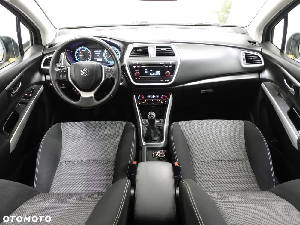 Suzuki SX4 S-Cross 1.6 VVT 4x4 Comfort - 28