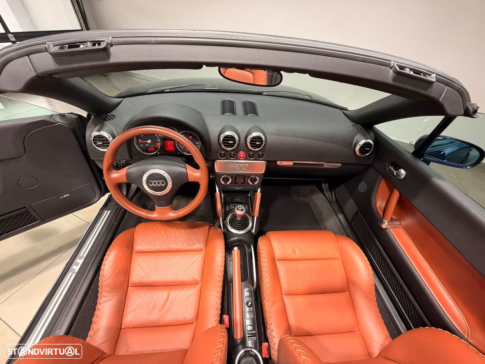 Audi TT Roadster 1.8 T - 15