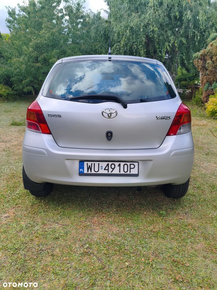 Toyota Yaris 1.33 Luna - 9