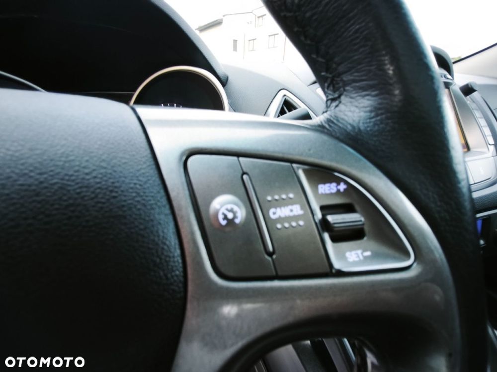 Hyundai ix35 - 14