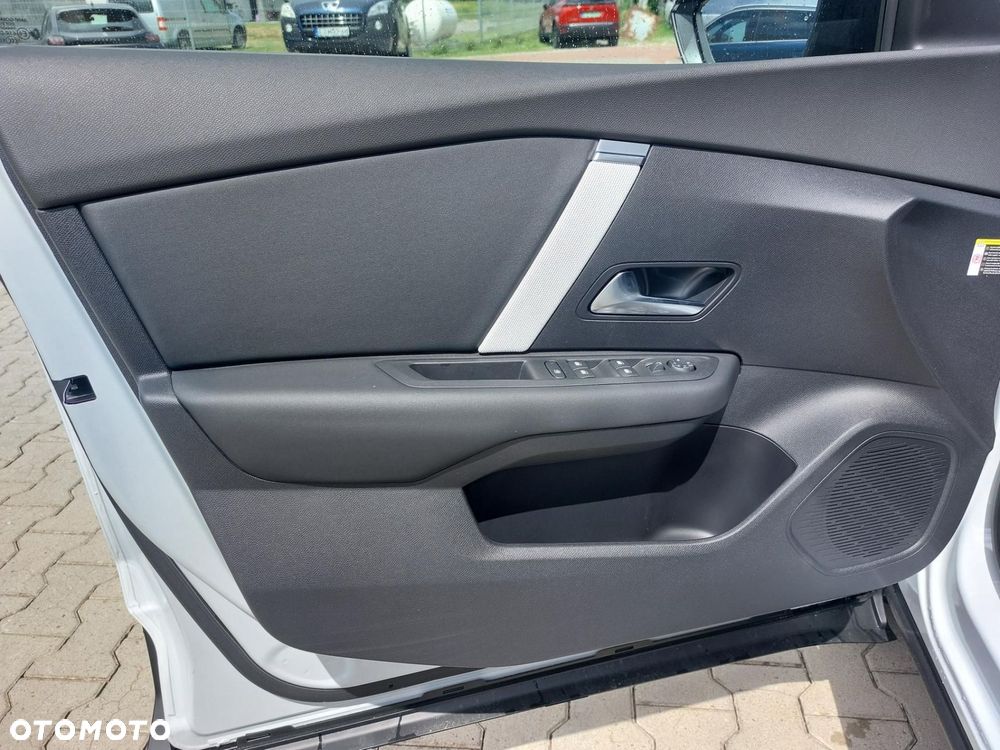 Citroën C4 1.2 mHEV Max eDCT6 - 13