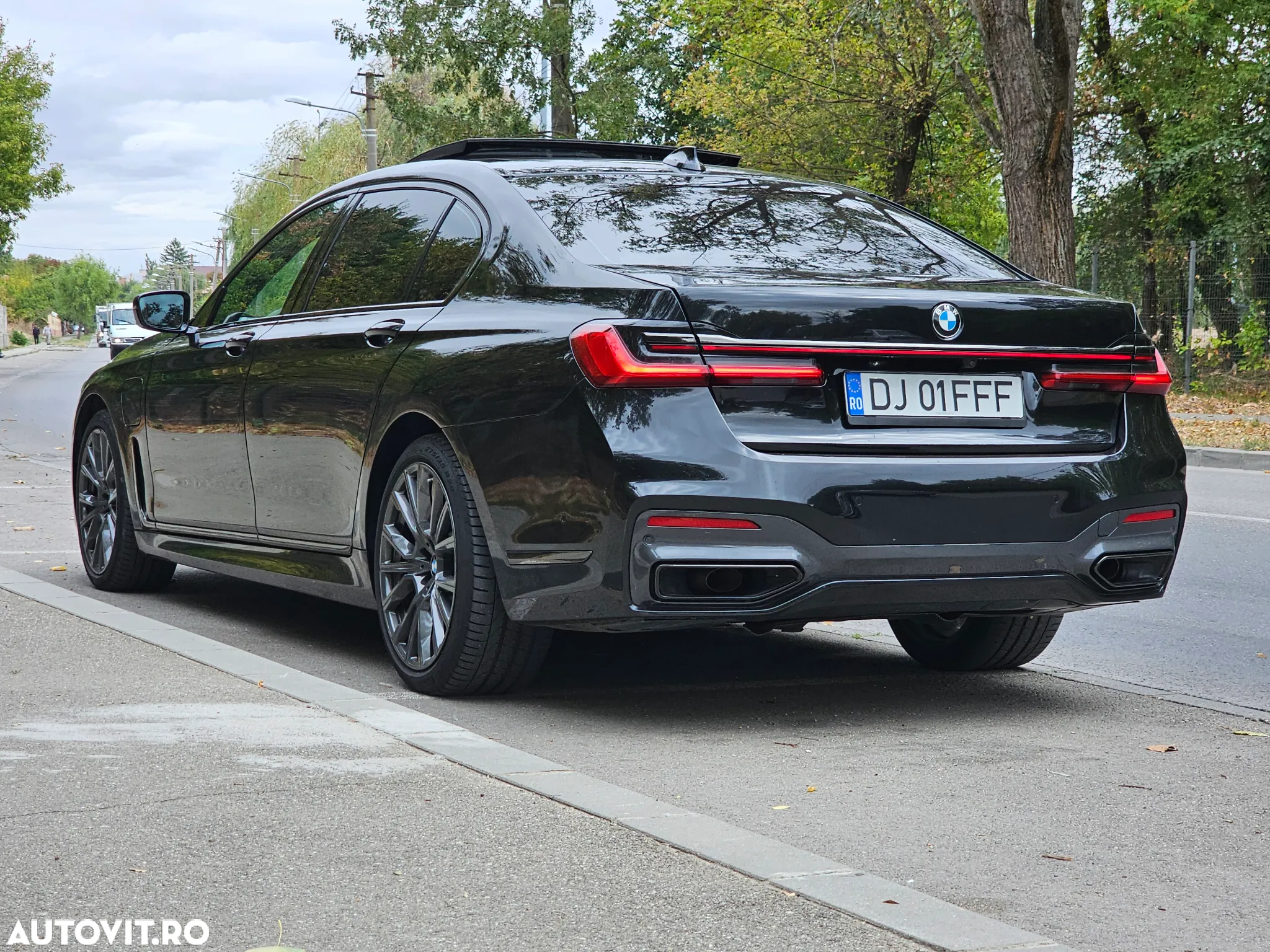 BMW Seria 7 745Le AT PHEV - 26