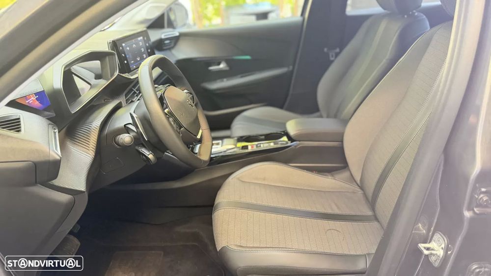 Peugeot 208 1.2 PureTech Allure Pack EAT8 - 23